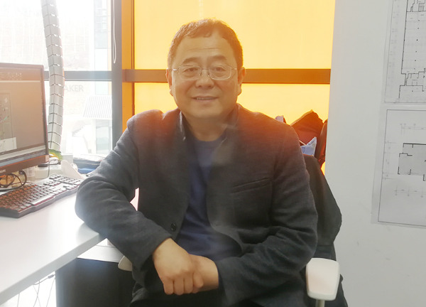 李卫东
